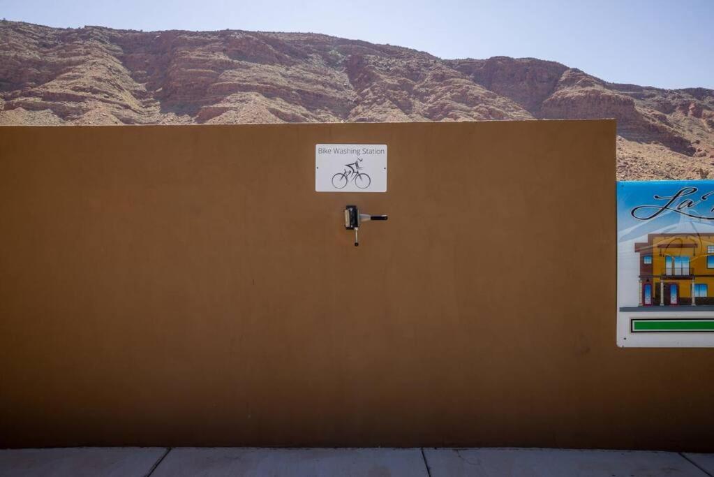 Luxury Downtown Rental - La Dolce Vita Villa #4 Moab Bagian luar foto